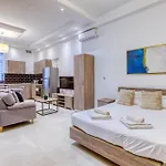 Lovely Maisonette Located In By 360 Estates Appartamento