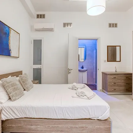 Lovely Maisonette Located In By 360 Estates Apartment
