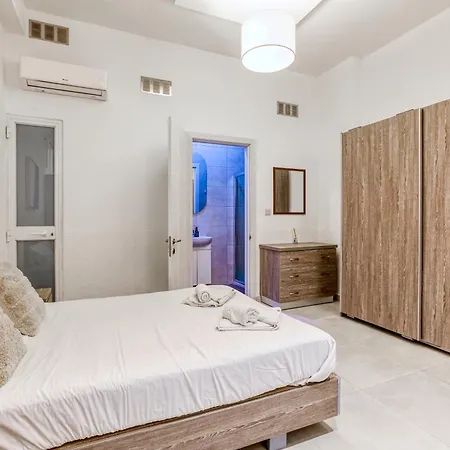 Lovely Maisonette Located In By 360 Estates Gzira