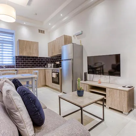Lovely Maisonette Located In By 360 Estates * Gzira