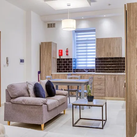 Lovely Maisonette Located In By 360 Estates Daire Gzira